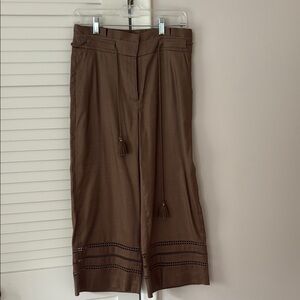 White House Black Market Brown Capris